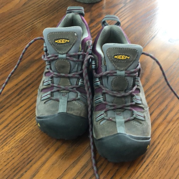 KEEN - Picture 2 of 4